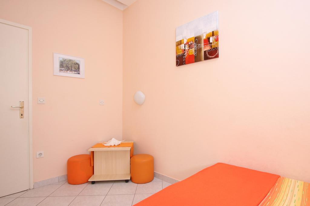 Apartments And Rooms Vesna Novalja Habitación foto