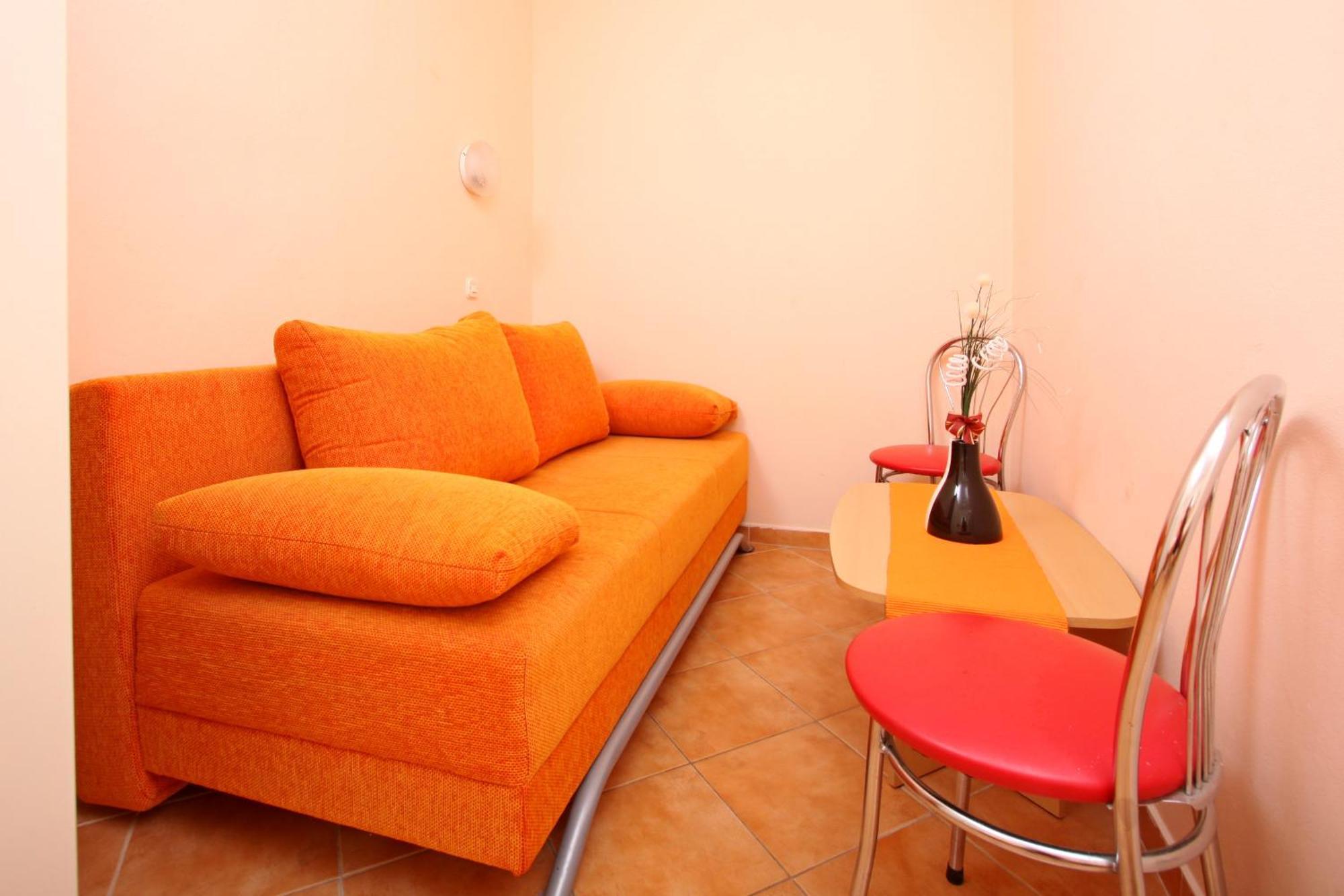 Apartments And Rooms Vesna Novalja Exterior foto