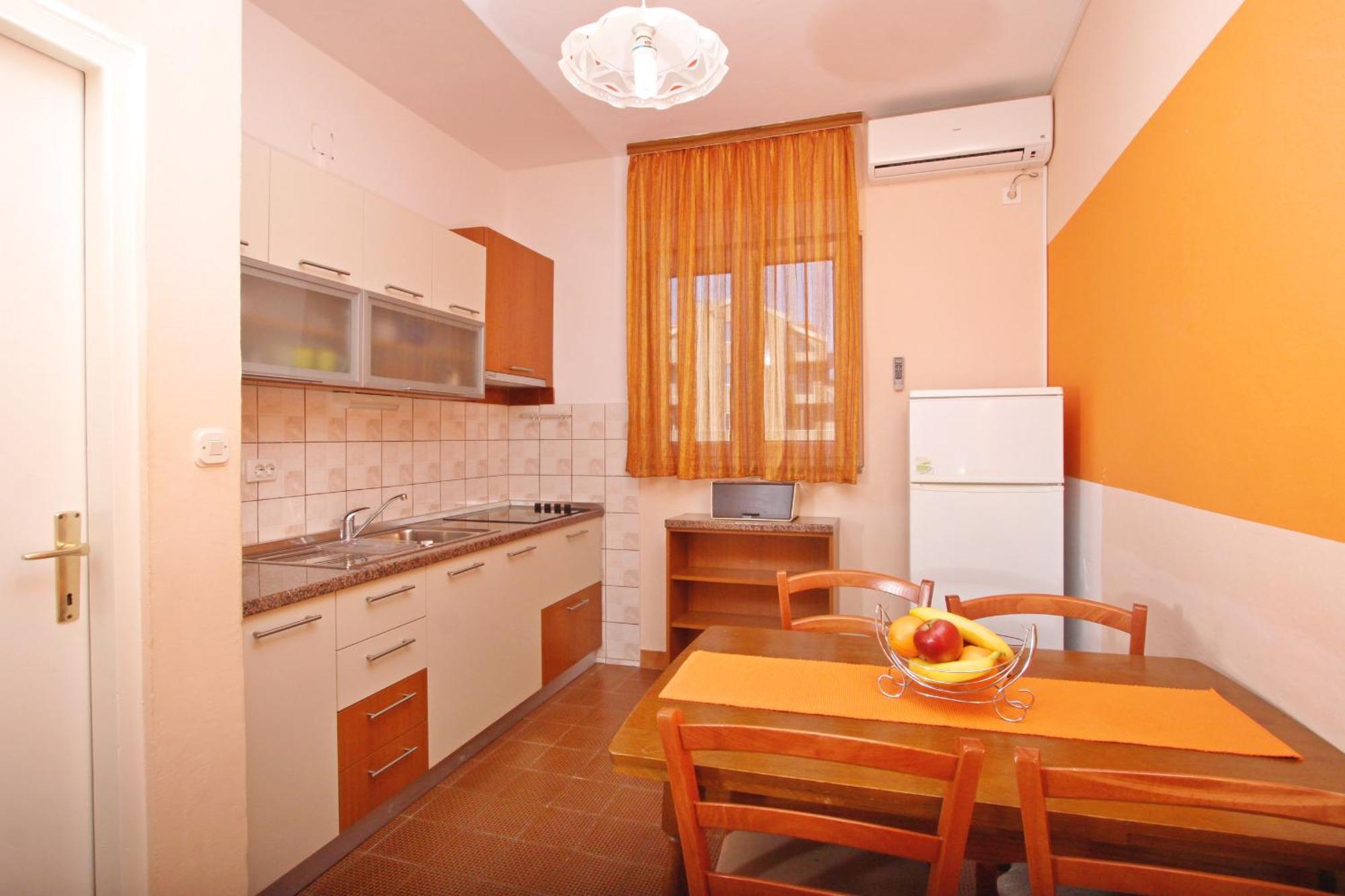 Apartments And Rooms Vesna Novalja Exterior foto